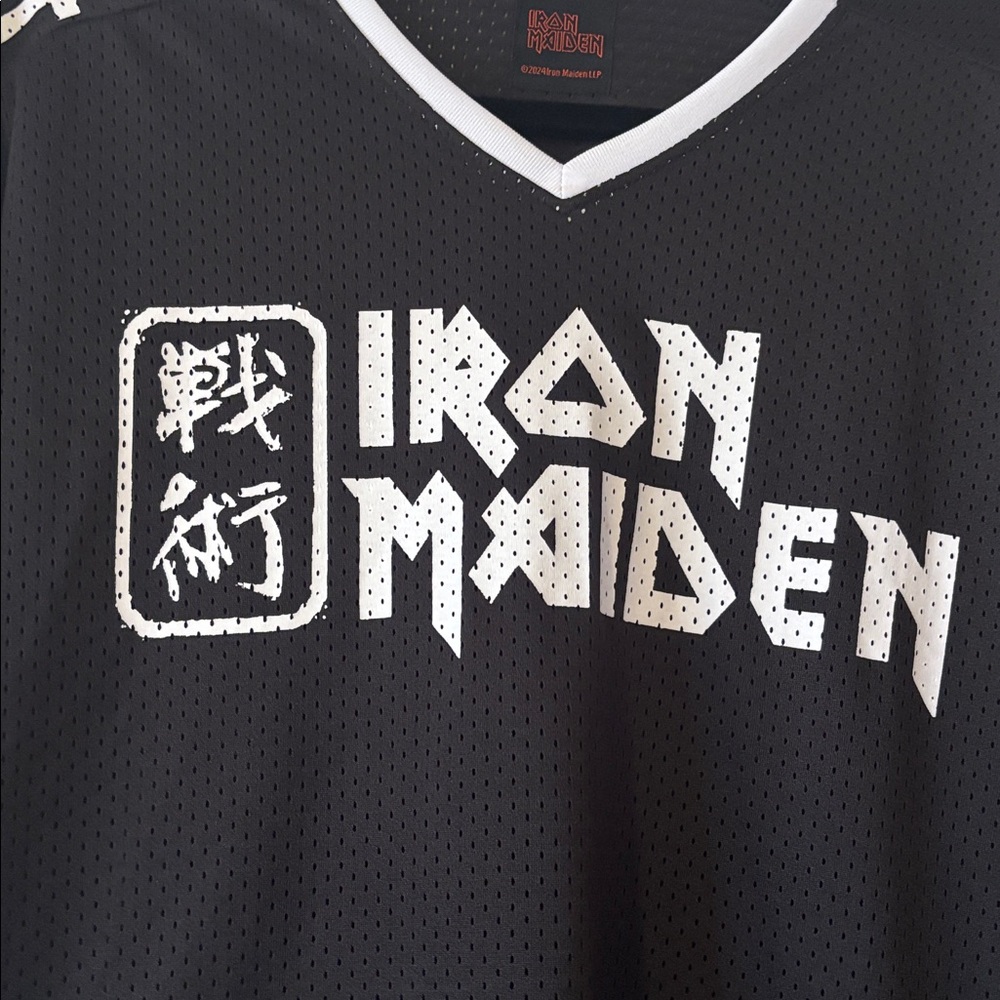 Iron Maiden - The Future Past 24 american football shirt - Picture 2 of 9